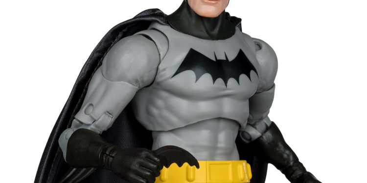 McFarlane Toys lança edição especial do Batman da Era de Ouro na linha DC Multiverse