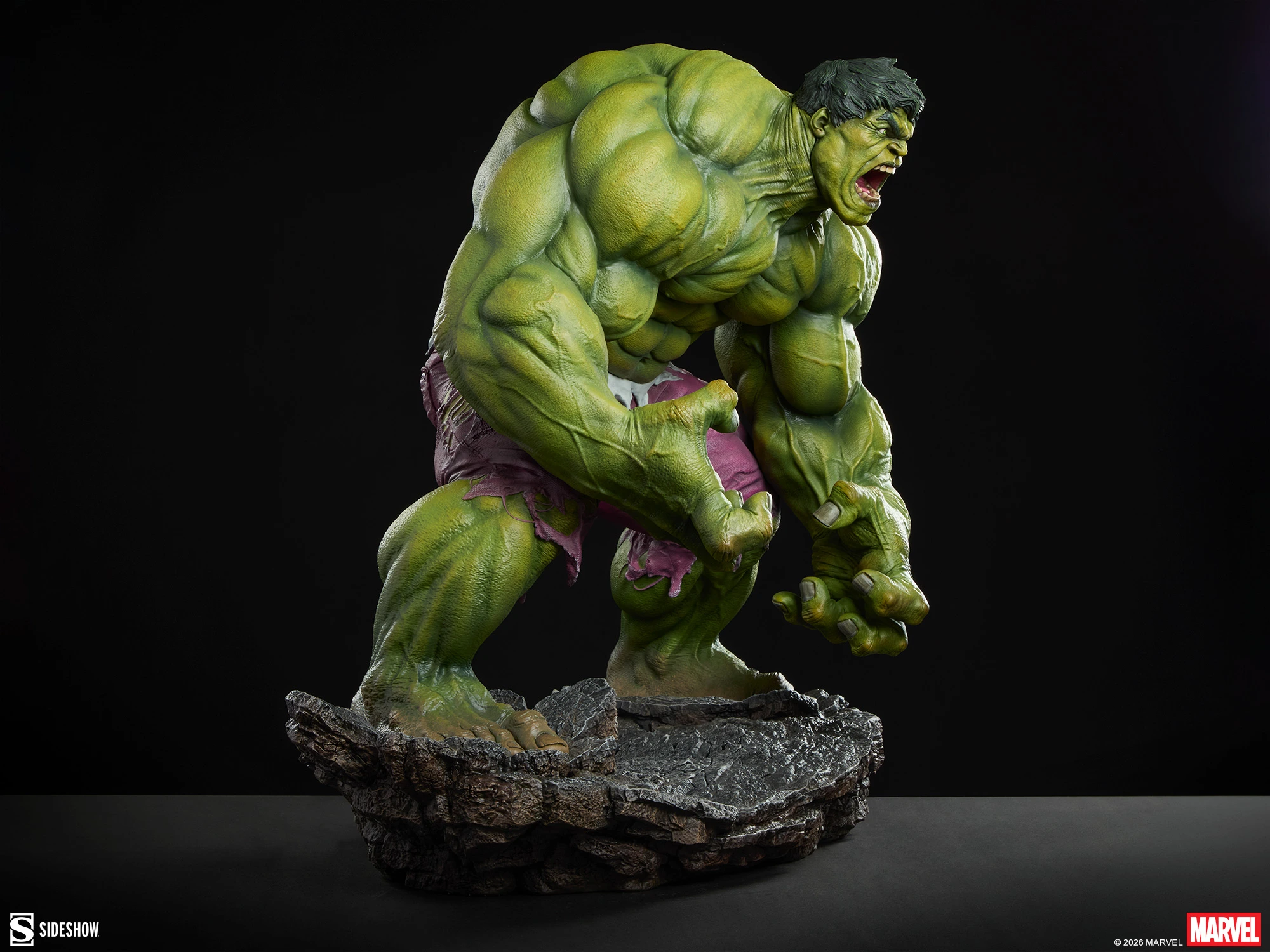 sideshow-collectibles-marvel-hulk-premium-format-figure-gallery-6a32da7b5768a