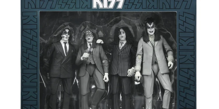NECA anuncia box com 4 figuras de ação do KISS inspirado no álbum Dressed to Kill