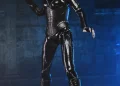 NECA lança figura de ação articulada da Mulher-Gato baseada em “Batman: O Retorno” (1992)